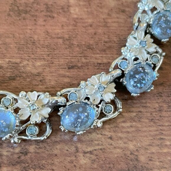 Vintage 1950s Choker Necklace Blue Rhinestone Confetti Lucite Floral Enamel READ - Picture 4 of 16